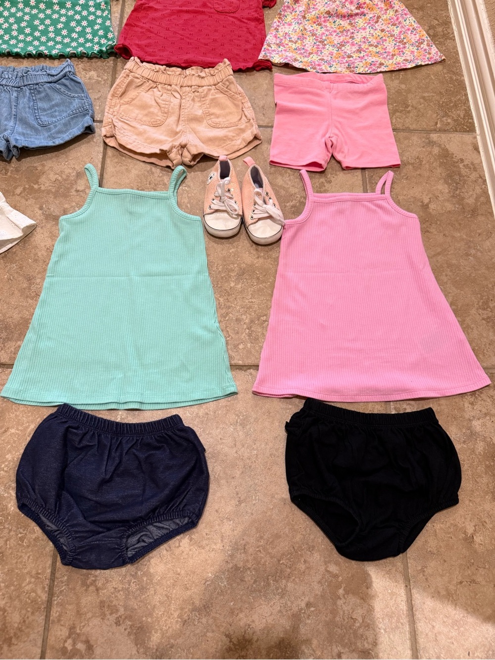 18 Month Girls Summer Clothes & Swim Bundle (Carters Old Navy Rufflebutts GAP) - Picture 4 of 9